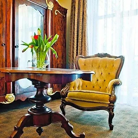 Gaja Aparthotel